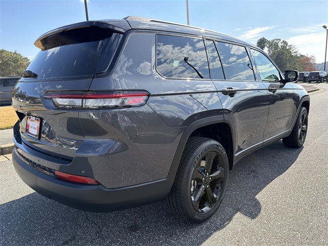 2025 Jeep Grand Cherokee Altitude X photo 4