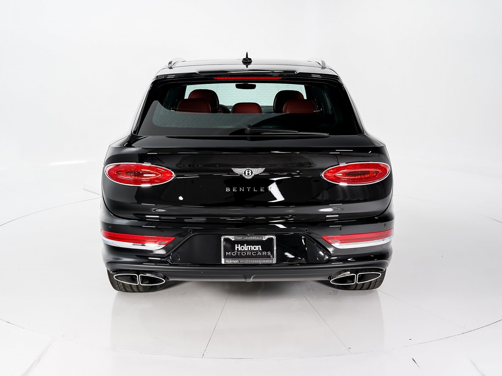 2025 Bentley Bentayga Azure V8 photo 4