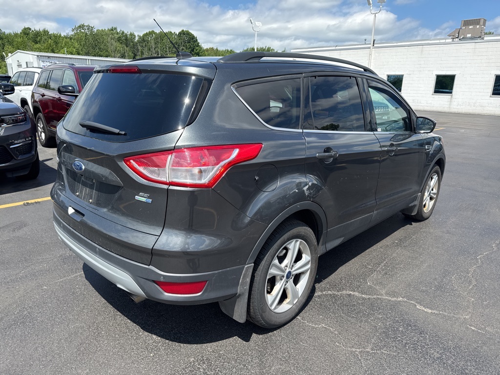 2016 Ford Escape SE photo 5