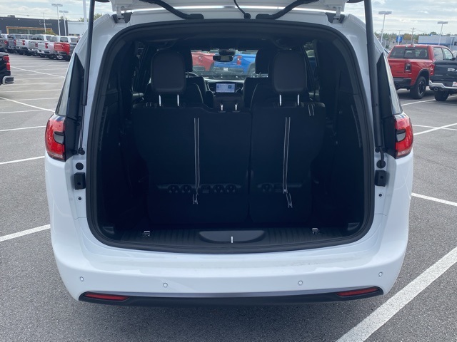 new 2026 Chrysler Pacifica car, priced at $36,586