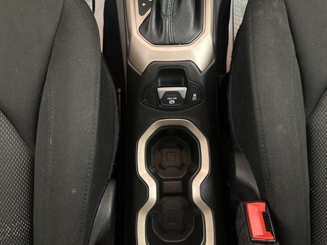 2017 Jeep Renegade Latitude photo 15