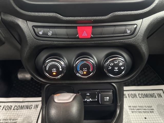 2017 Jeep Renegade Latitude photo 17