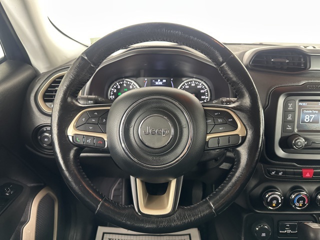2017 Jeep Renegade Latitude photo 18