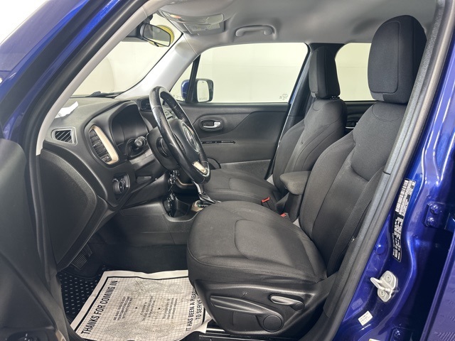 2017 Jeep Renegade Latitude photo 20
