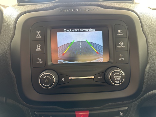 2017 Jeep Renegade Latitude photo 23