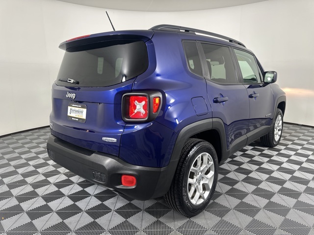 2017 Jeep Renegade Latitude photo 3
