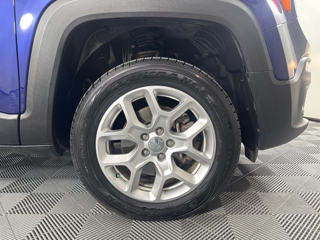 2017 Jeep Renegade Latitude photo 9