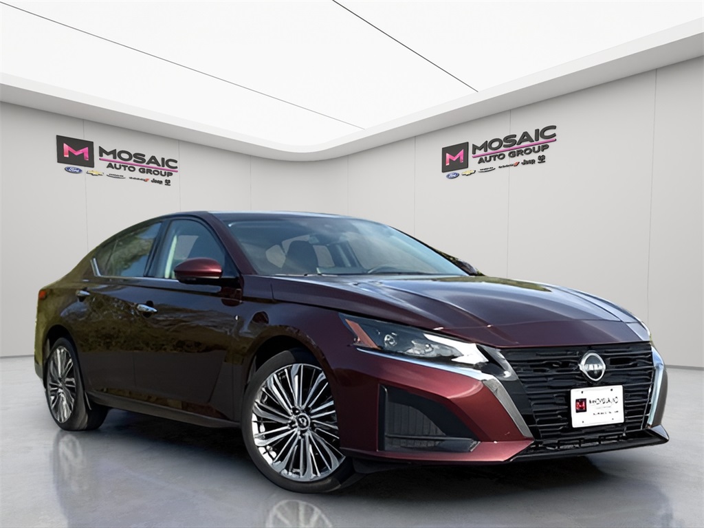 Used 2024 Nissan Altima 2.5 SL Cars