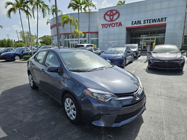 Used 2016 Toyota Corolla LE with VIN 5YFBURHEXGP393698 for sale in Lake Park, FL