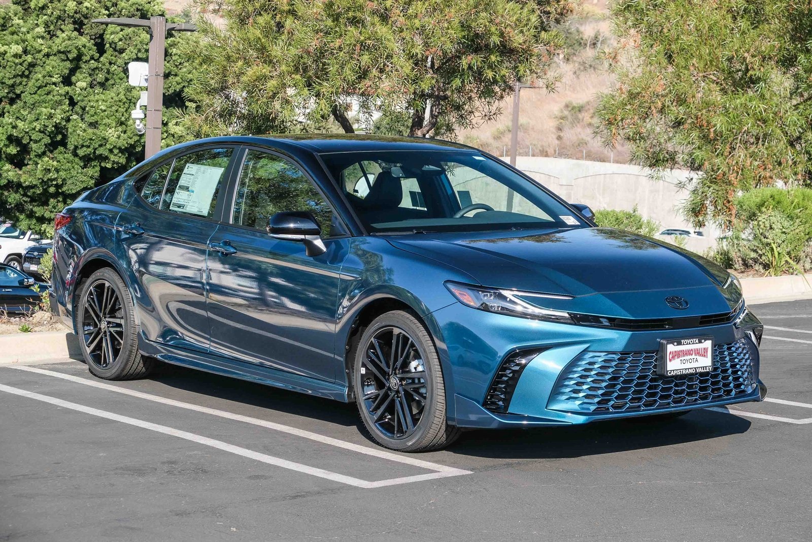 2025 Toyota Camry XSE photo 3