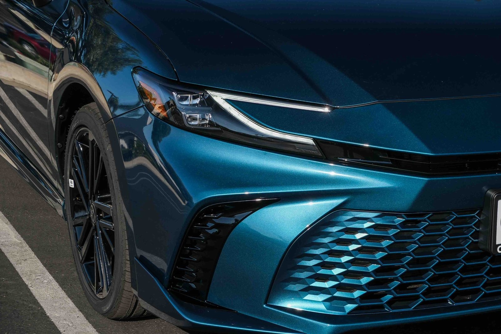 2025 Toyota Camry XSE photo 4