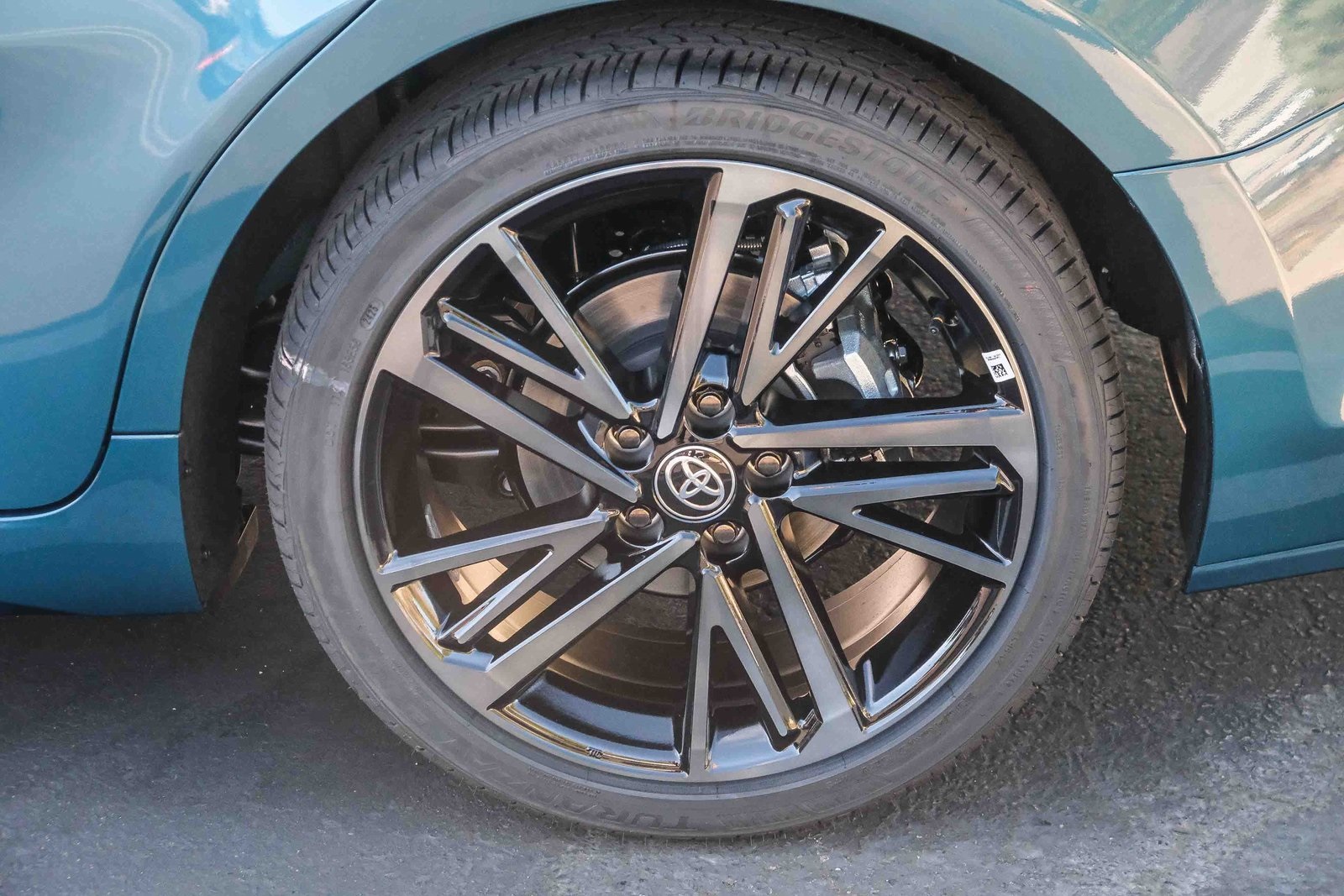 2025 Toyota Camry XSE photo 7
