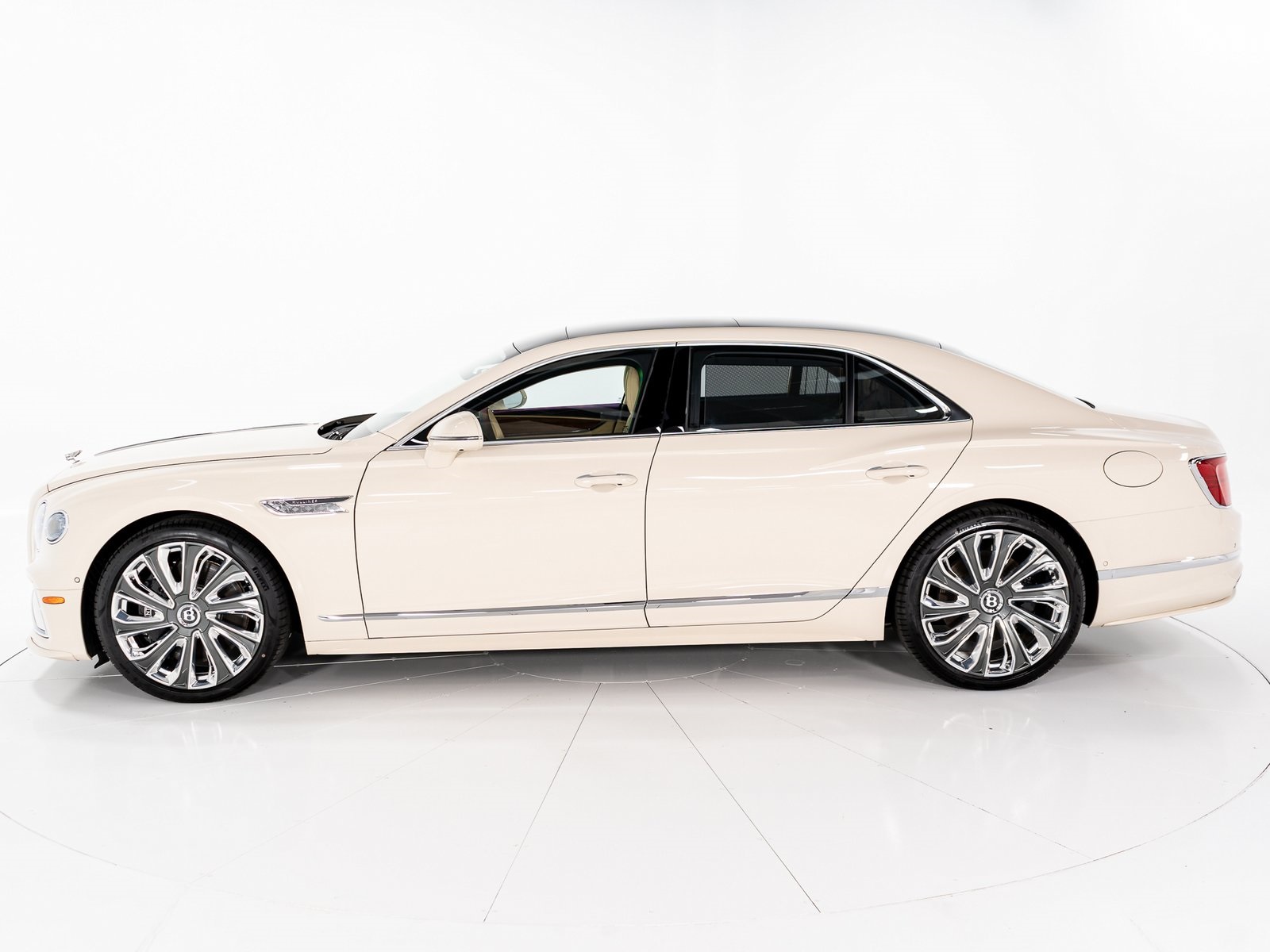 2025 Bentley Flying Spur Mulliner photo 2