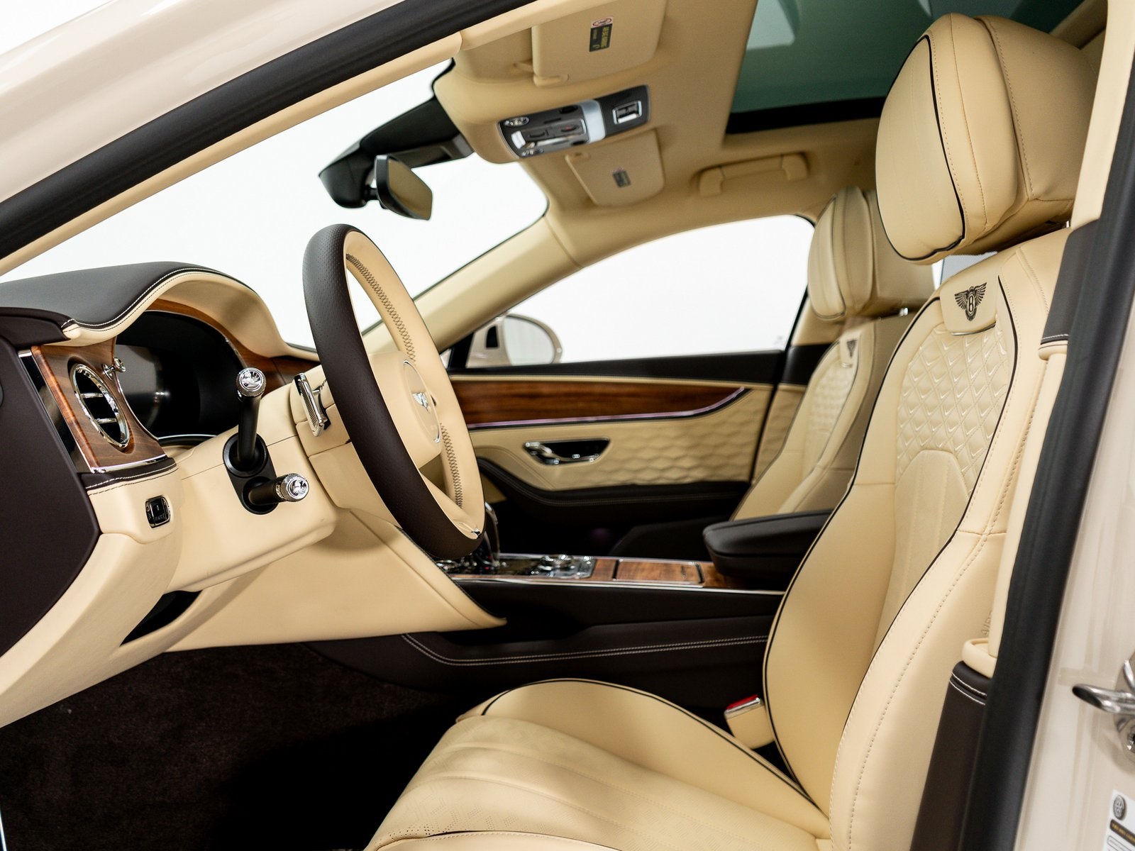 2025 Bentley Flying Spur Mulliner photo 28