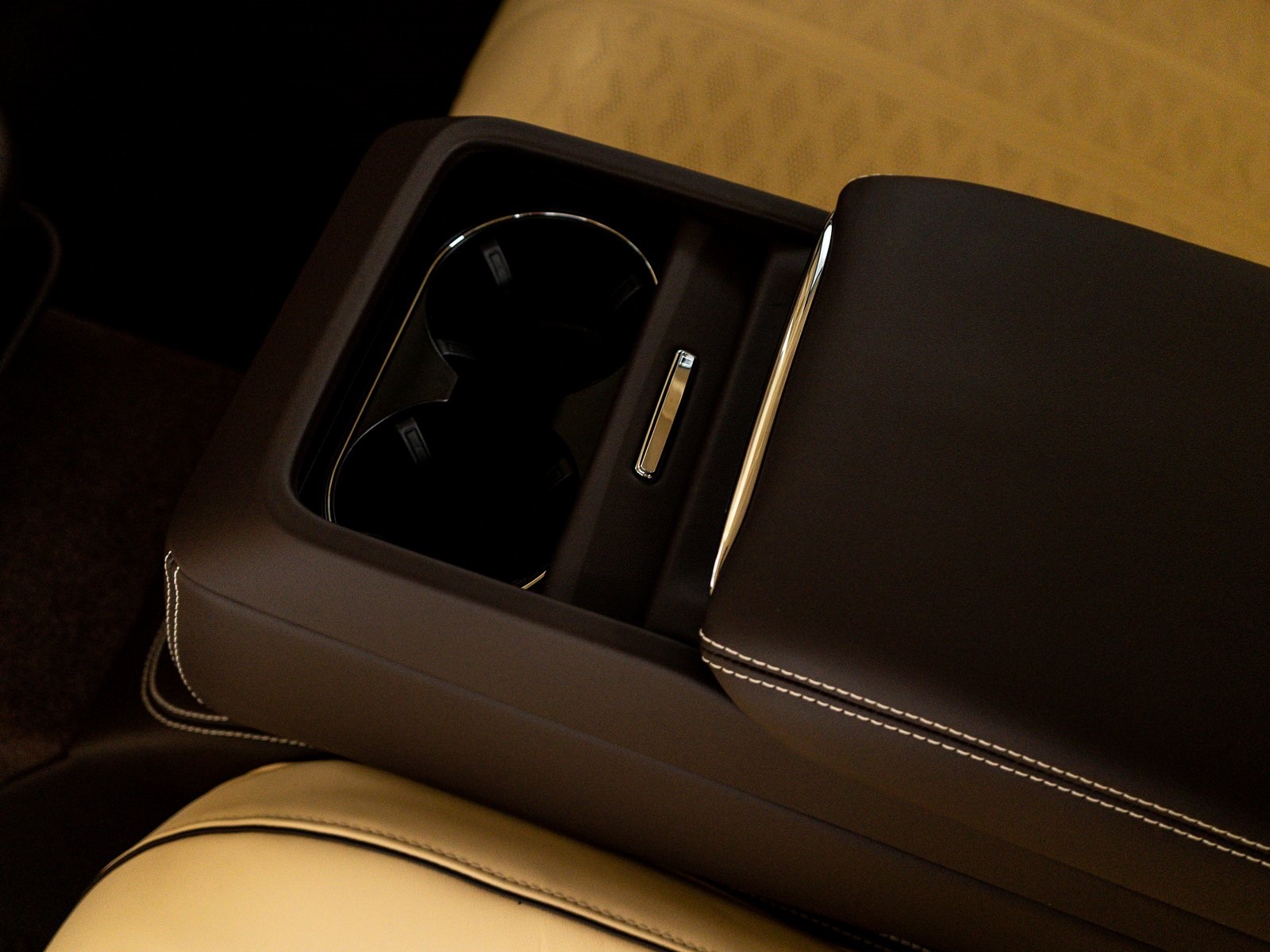 2025 Bentley Flying Spur Mulliner photo 37