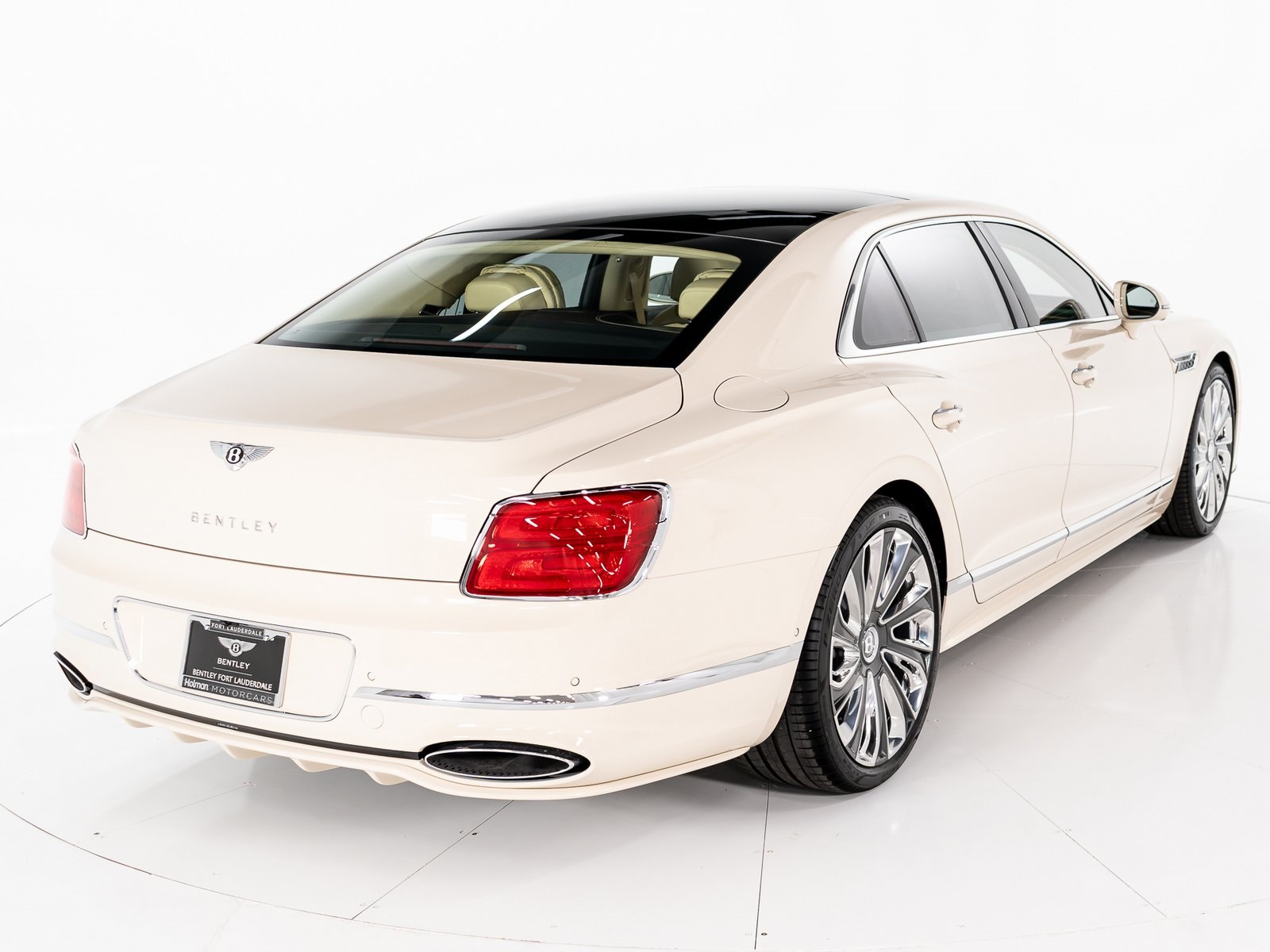 2025 Bentley Flying Spur Mulliner photo 5