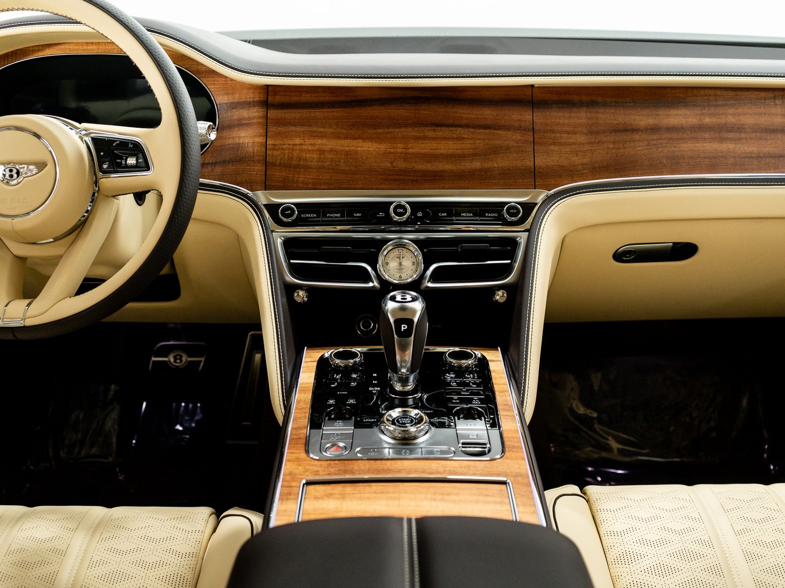 2025 Bentley Flying Spur Mulliner photo 41