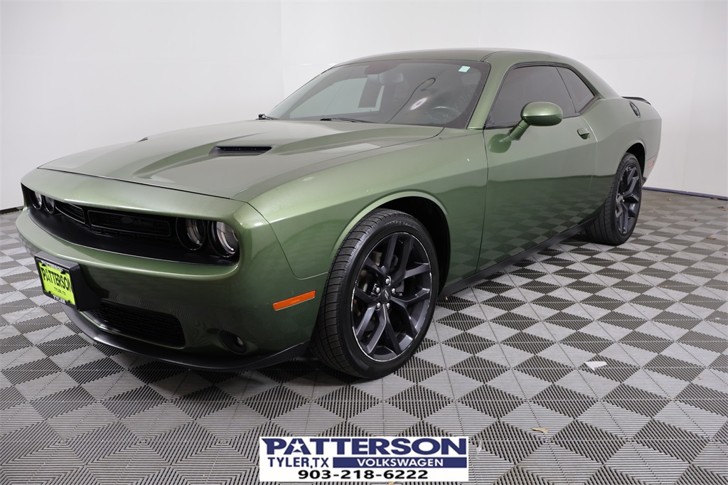 2020 Dodge Challenger SXT's photo