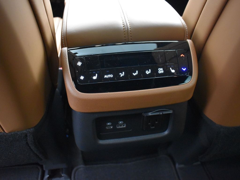 2025 Majestic White/Black Obsidian Infiniti QX60 Autograph AWD SUV