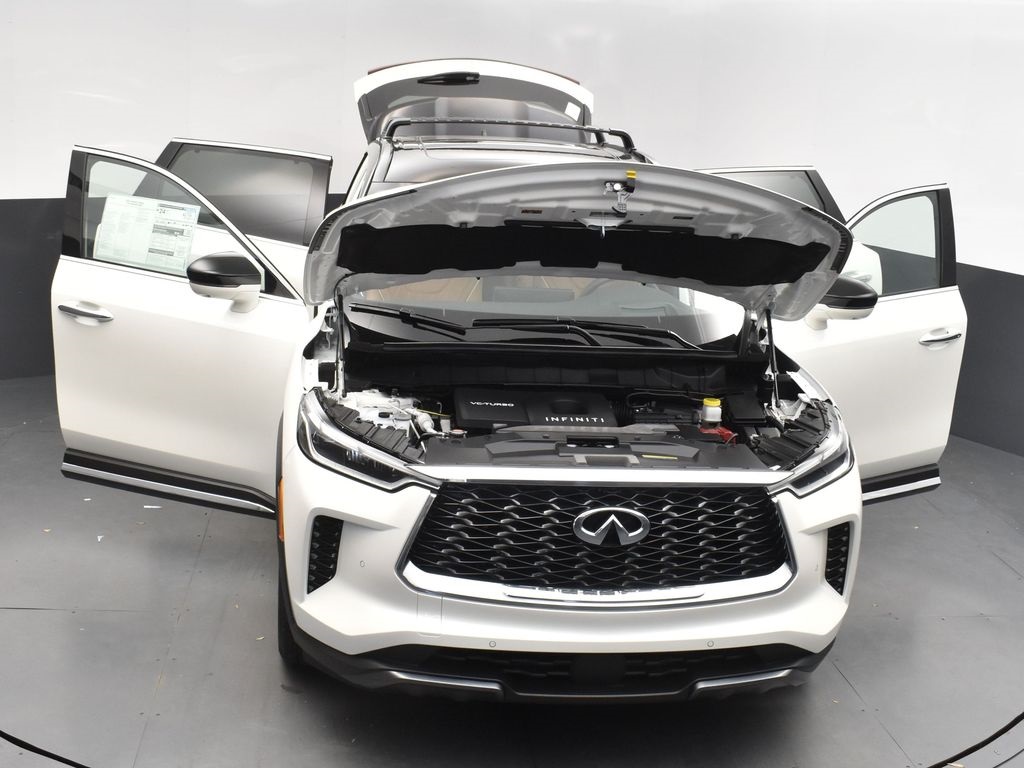 2025 Majestic White/Black Obsidian Infiniti QX60 Autograph AWD SUV