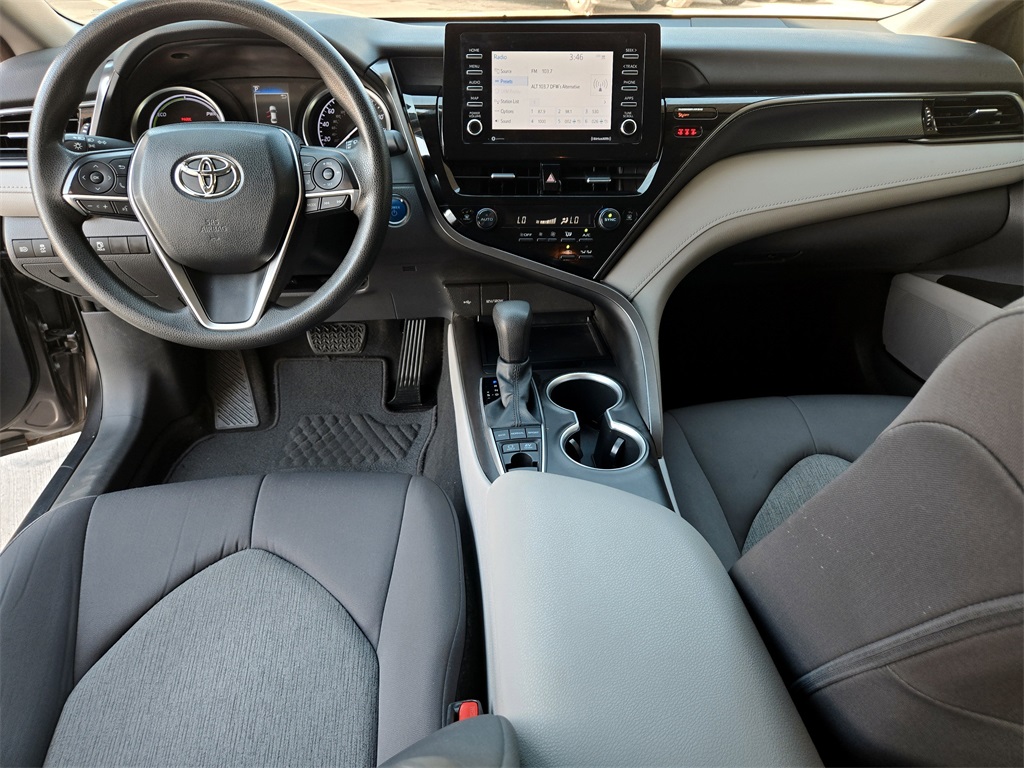 2021 Toyota Camry Hybrid LE photo 12