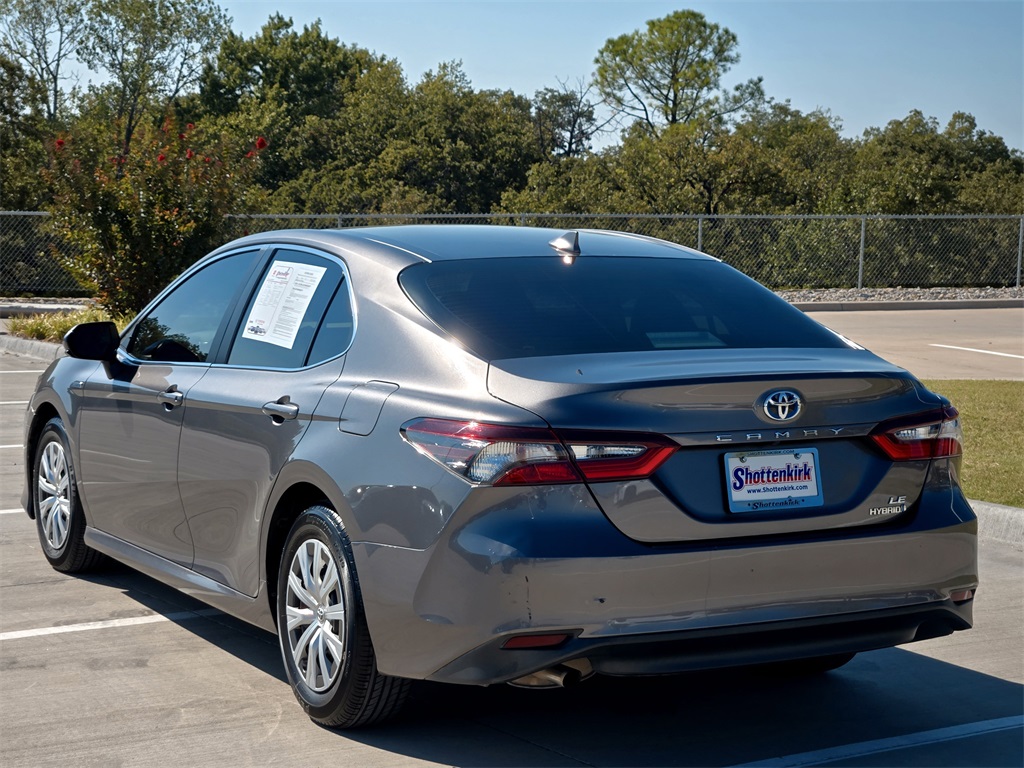 2021 Toyota Camry Hybrid LE photo 5