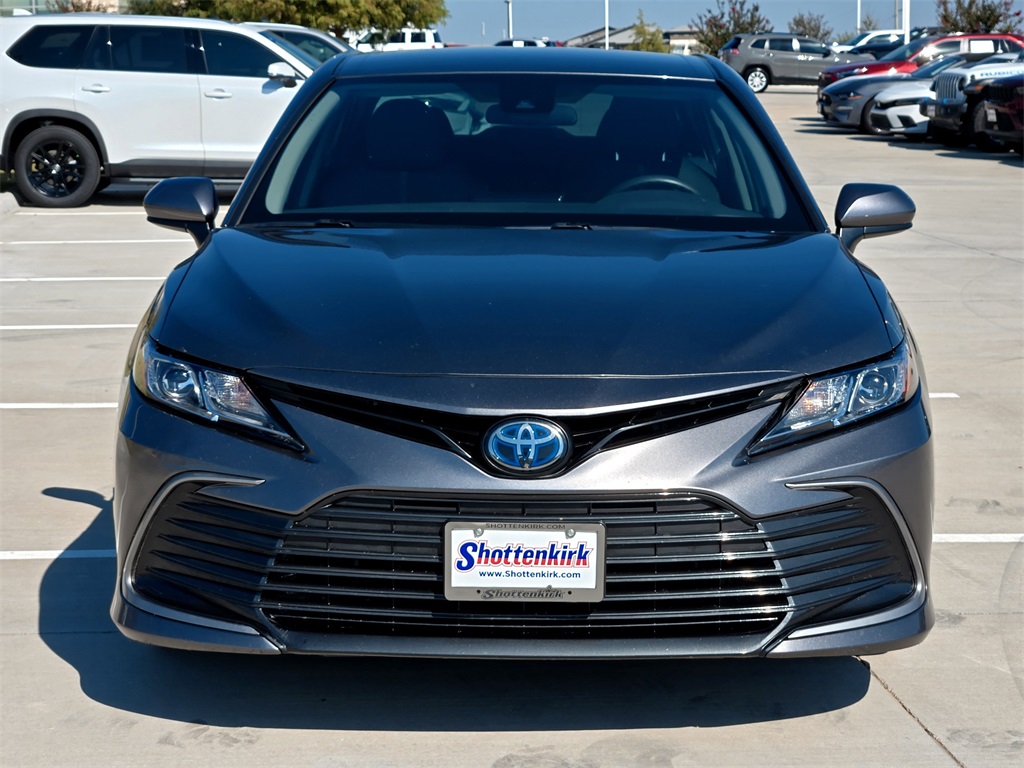 2021 Toyota Camry Hybrid LE photo 8
