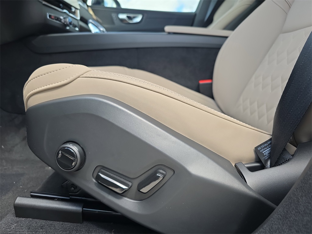 new 2026 Volvo XC60 car, priced at $56,075