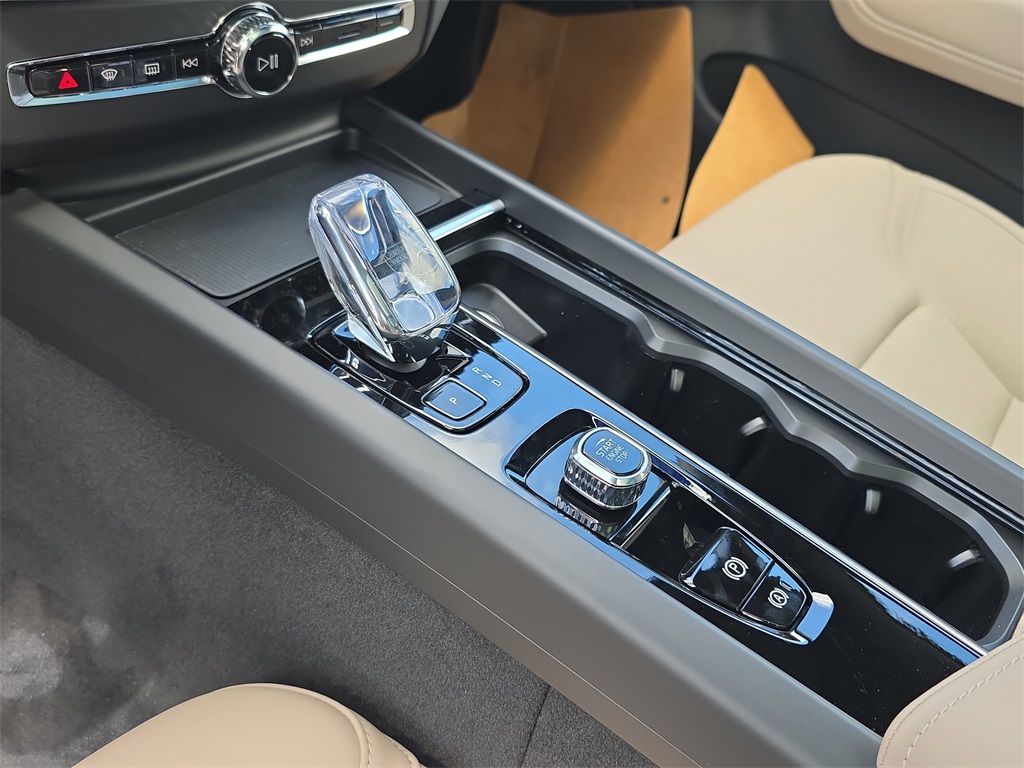 new 2026 Volvo XC60 car, priced at $56,075