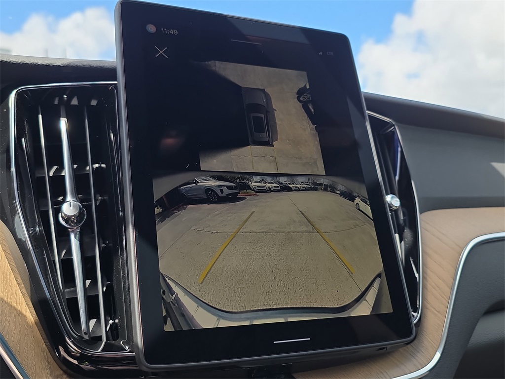 new 2026 Volvo XC60 car, priced at $56,075