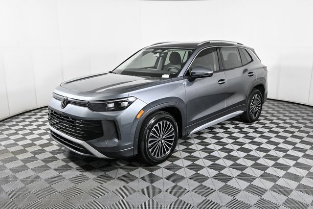 new 2025 Volkswagen Tiguan car, priced at $33,561