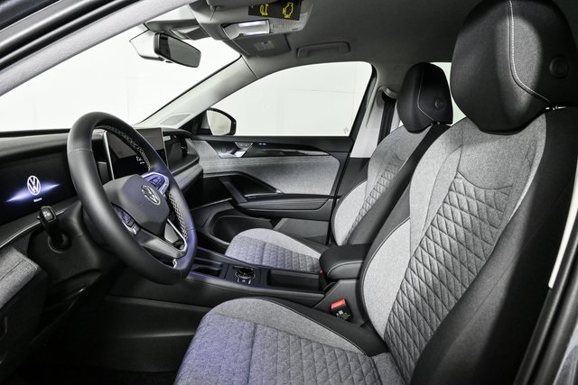 new 2025 Volkswagen Tiguan car, priced at $33,561