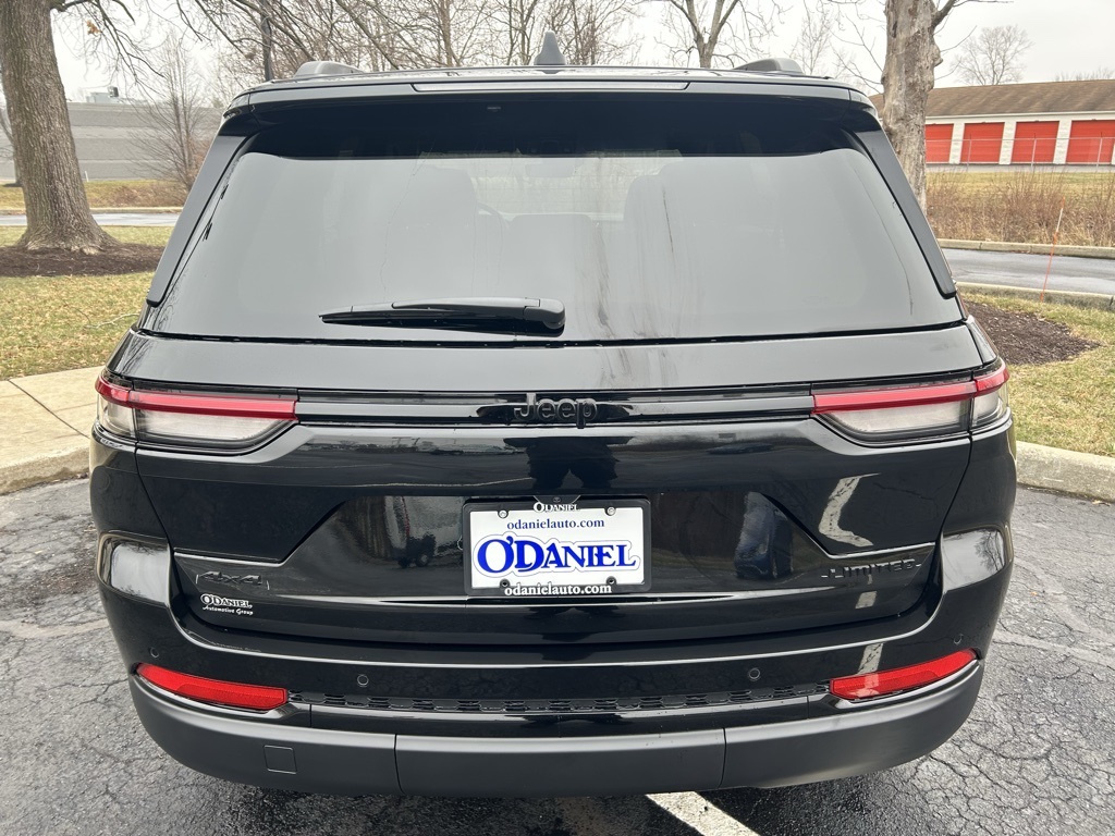 new 2025 Jeep Grand Cherokee car, priced at $50,235