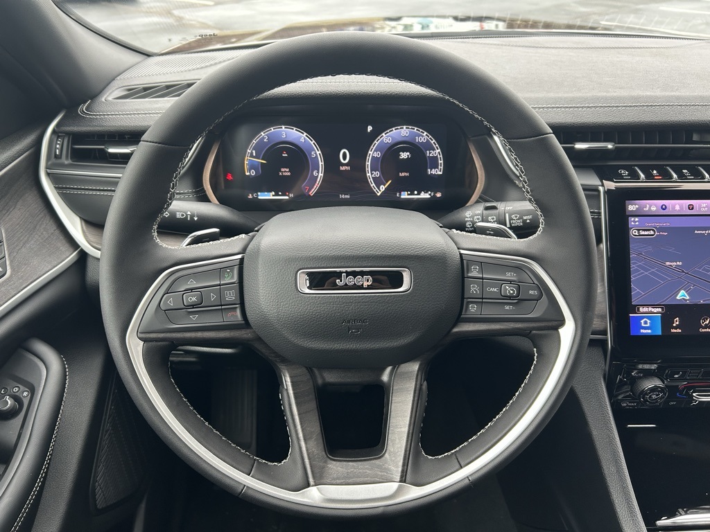 new 2025 Jeep Grand Cherokee car, priced at $50,235