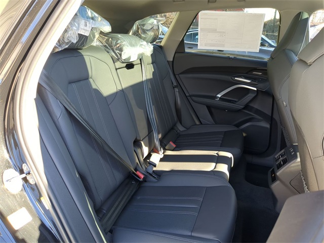 new 2025 Audi Q5 car, priced at $61,065