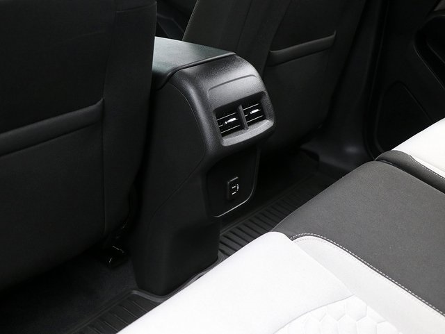 2021 Chevrolet Equinox LS photo 13