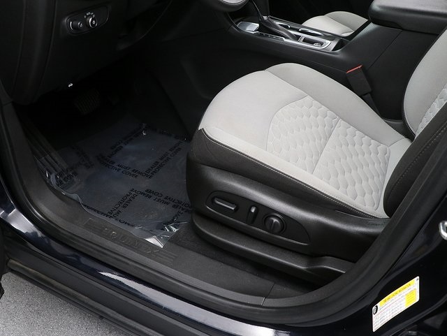 2021 Chevrolet Equinox LS photo 21