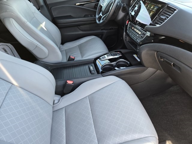 used 2023 Honda Passport car, priced at $34,900