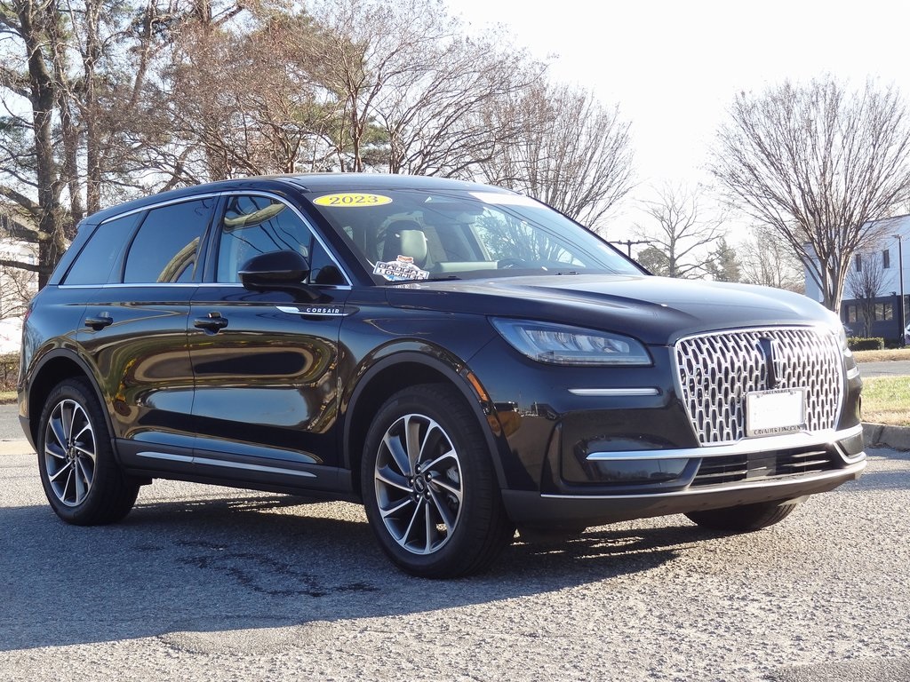 2023 Lincoln Corsair Base's photo