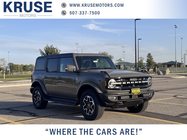 2025 Ford Bronco Outer Banks