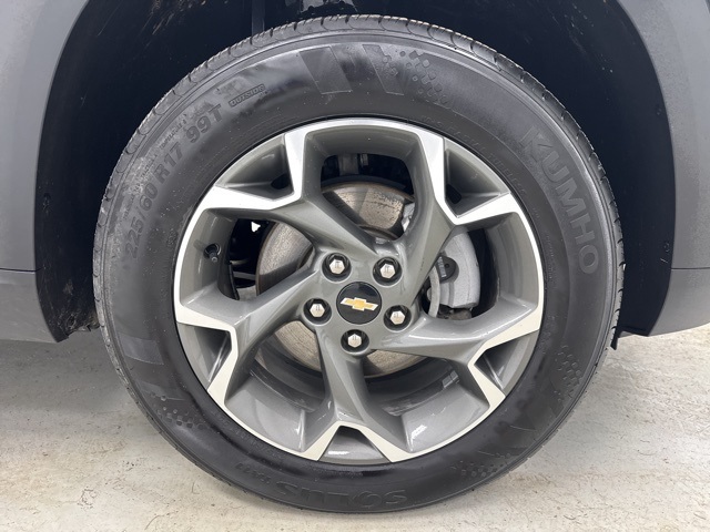 used 2024 Chevrolet Trax car, priced at $20,990
