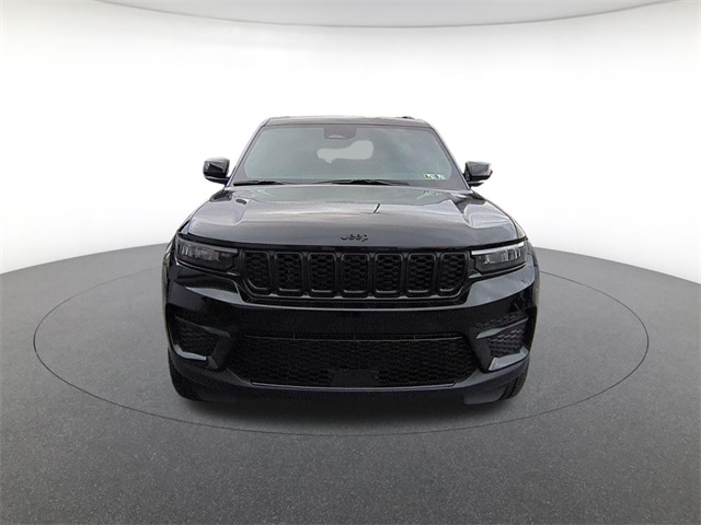 new 2025 Jeep Grand Cherokee car, priced at $44,959