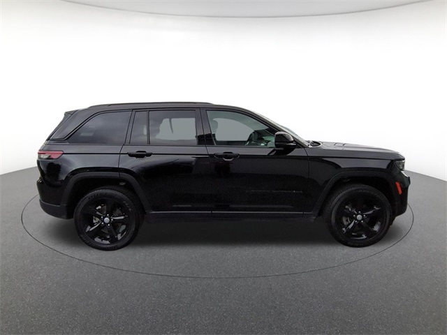 new 2025 Jeep Grand Cherokee car, priced at $44,959