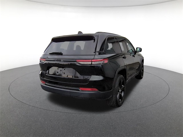 new 2025 Jeep Grand Cherokee car, priced at $44,959