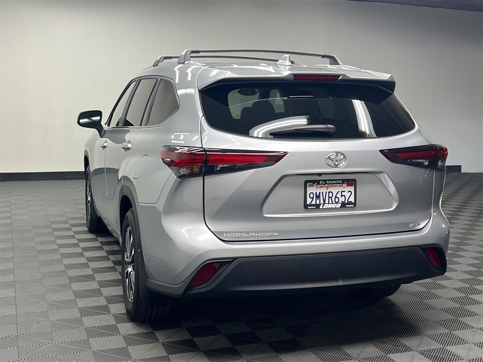 used 2024 Toyota Highlander car, priced at $36,688