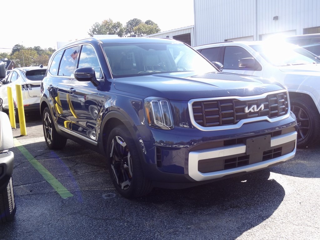 2024 Kia Telluride S's photo