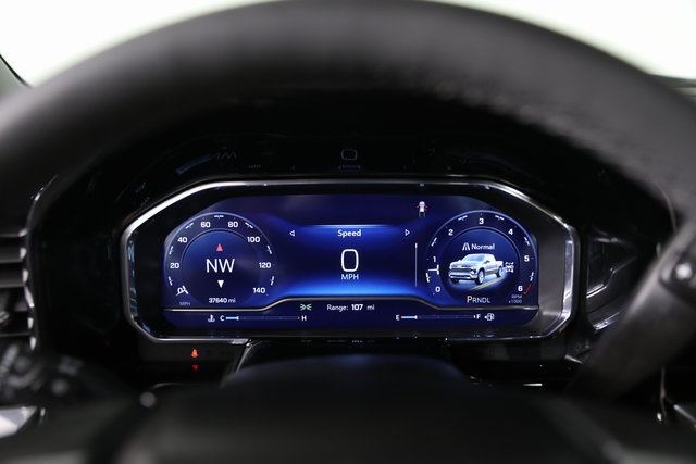 2023 Chevrolet Silverado 1500 LT photo 3