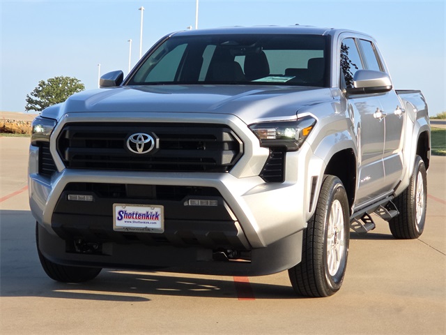 2025 Toyota Tacoma SR5 Double Cab photo 3
