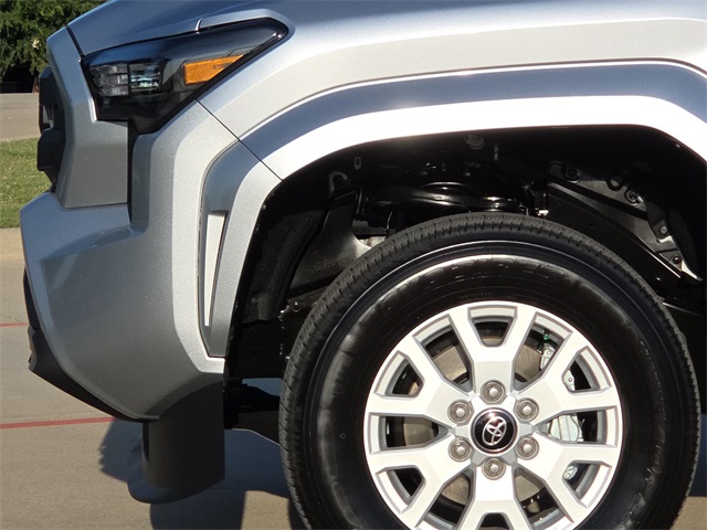 2025 Toyota Tacoma SR5 Double Cab photo 5