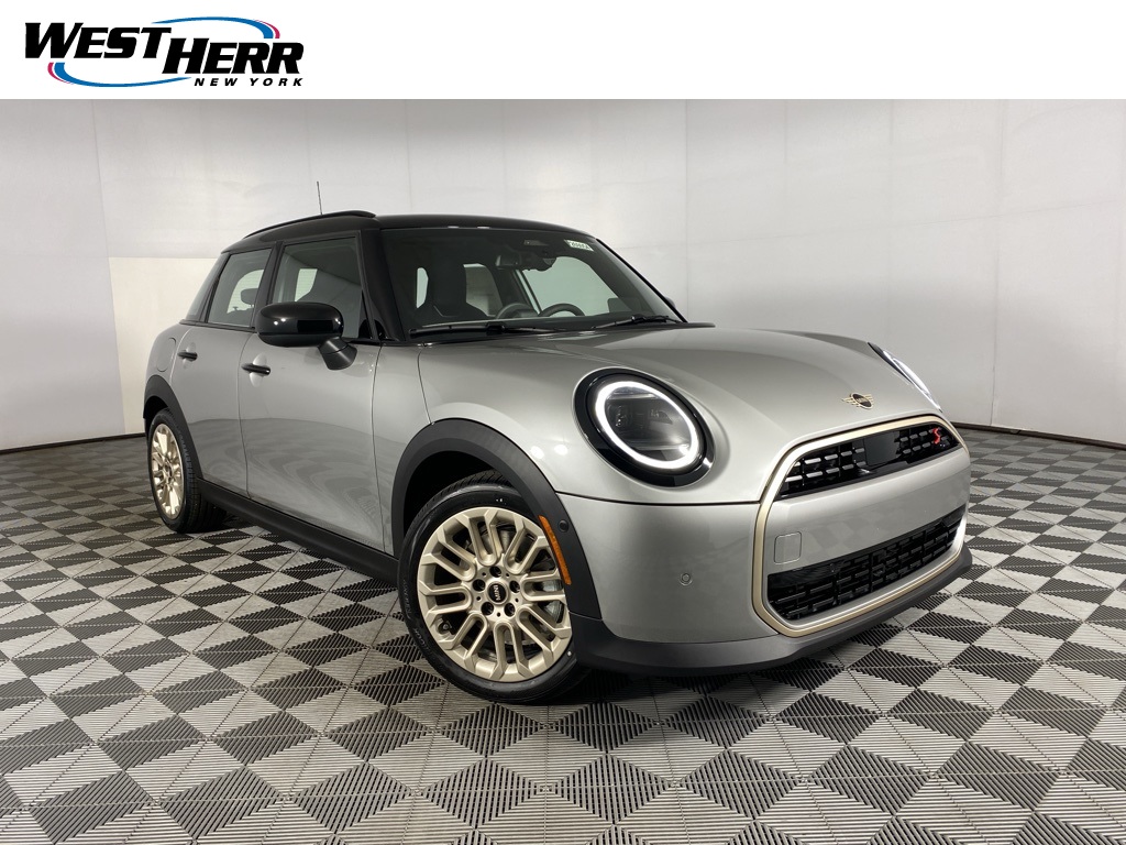 2026 MINI Hardtop 4 Door S's photo